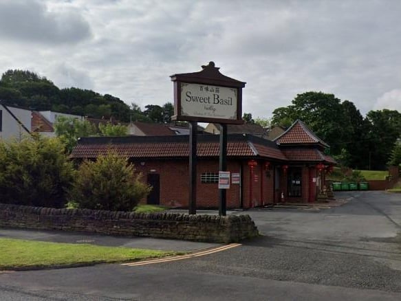 📍 1 Green Lane, Rawdon, LS19 7BY ⭐ 4.6 from 503 reviews. 🗣 One customer said: "Service was excellent, food portions very good and food was a decent Chinese. Happy to return. Only criticism is soft drinks were expensive otherwise it would have been 5 stars."