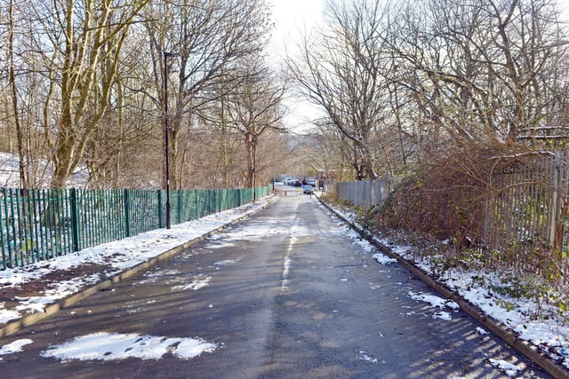 Another of The Full Monty filming locations, the jogging scene was filmed in Parkwood Springs in Sheffield, right next to Sheffield Ski Village and the roads you see the lads jogging.