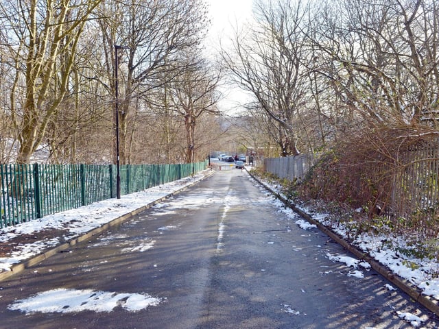 Another of The Full Monty filming locations, the jogging scene was filmed in Parkwood Springs in Sheffield, right next to Sheffield Ski Village and the roads you see the lads jogging.