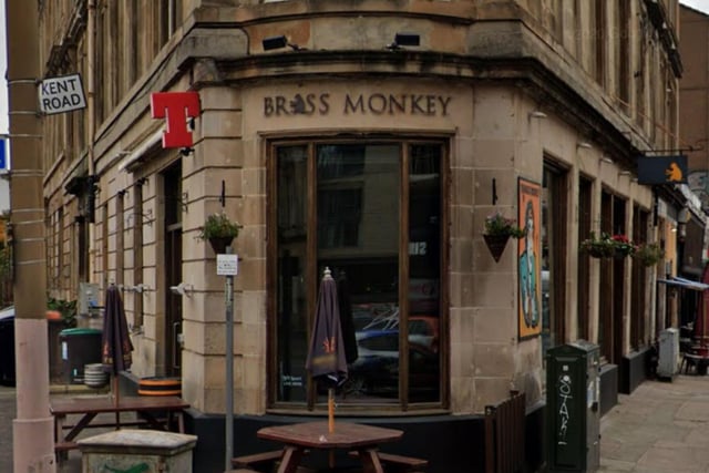 The Brass Monkey marks the start of the trendy Finnieston neighbourhood of Glasgow and offers a more stripped-down pub experience - no food or fancy theme, just a great boozer that's undertstandably popular with locals.