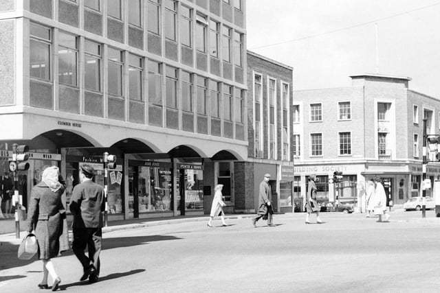 This is how Clumber Street looked in 1967 - do you remember shopping in town when it looked like this?