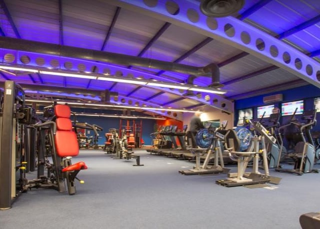 Join a gym with a friendly team of staff where your fitness goals are their priority. You can find Your Space Mansfield on, Portland St, Mansfield.