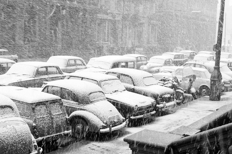 Snow covered cars in St Vincent Street in Glasgow in 1963. covered cars in St Vincent Street.