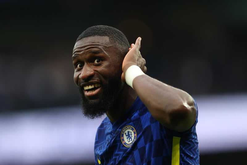 Chelsea defender Antonio Rudiger has insisted he hasn't spoken to any other club about a potential move, as he continues to stall over signing a new deal with the Blues. Bayern Munich and Juventus are among the clubs who've been linked with the German ace. (Sky Germany)