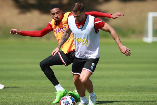 Daniel Jebbison and Billy Sharp of Sheffield United during training: Simon Bellis/Sportimage