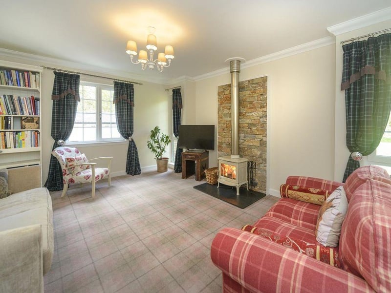 Sitting room.
