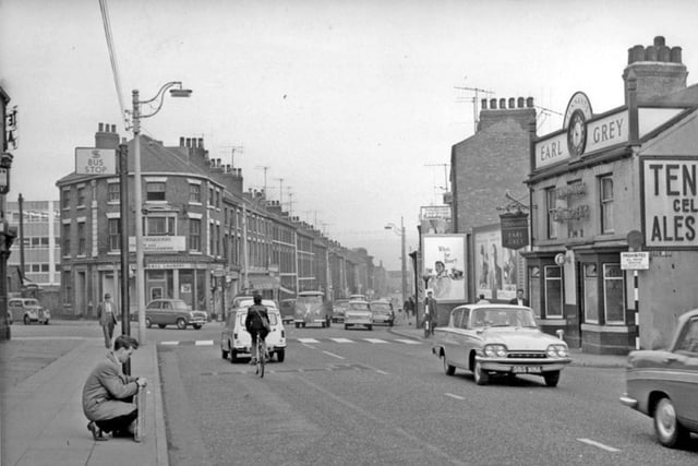 Ecclesall Road, at junction of Hanover Street, in October 1963, showing Ecclesall Laundry and the Earl Grey pub