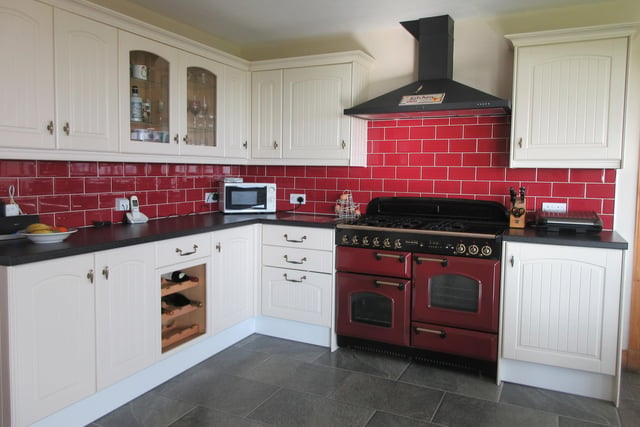 The kitchen at Bonnieviews is fully fitted with a large range-style cooker