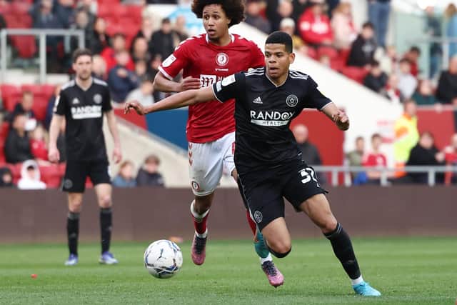 Will Osula of Sheffield United finds space against Bristol City: Darren Staples / Sportimage