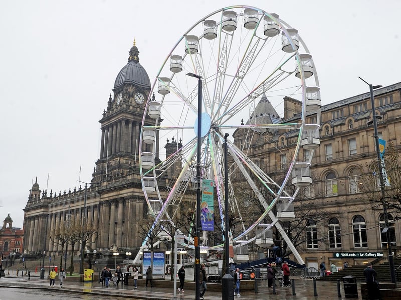 The Wheel of Light has returned to Victoria Gardens, standing 110ft tall and offering a birds-eye view of the city’s festive glow. It’s now fully wheelchair accessible, so everyone can get that perfect panoramic shot of the Town Hall and Millennium Square from the sky. 📍 Victoria Gardens, LS1