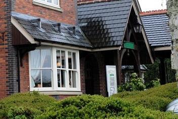 A popular Mansfield pub situated on a main road.
Can you recognise it from this small section of its photograph?