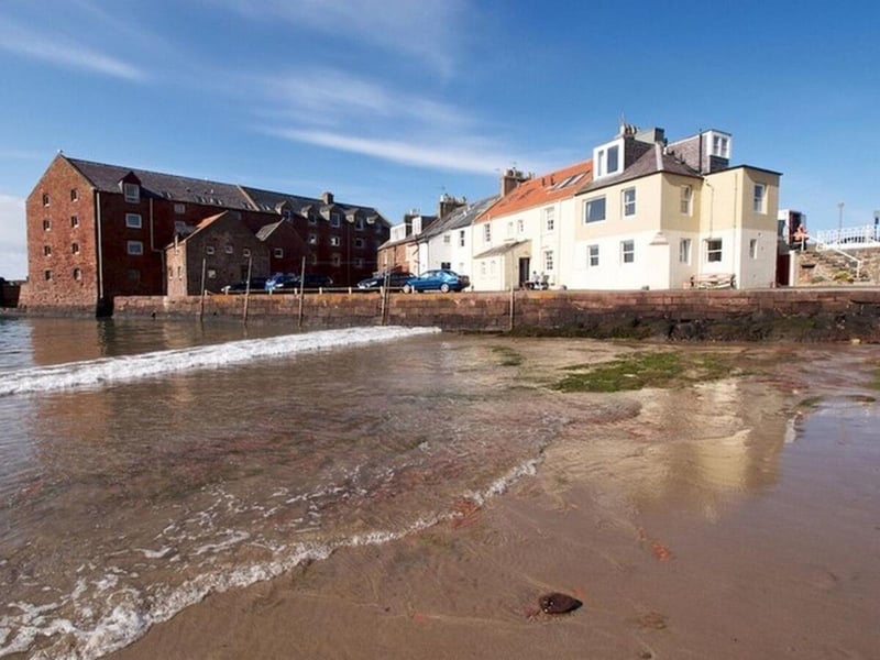The beaches of East Lothian are hugely popular with wild swimmers and the location of Quayside Cottage, in North Berwick, means you can be in the sea a minute after leaving your front door.