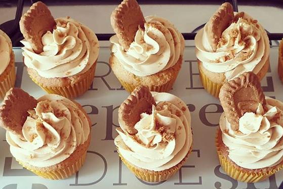 Rebecca Leigh Bunting made these cupcakes with popular biscuit Lotus Biscoff.