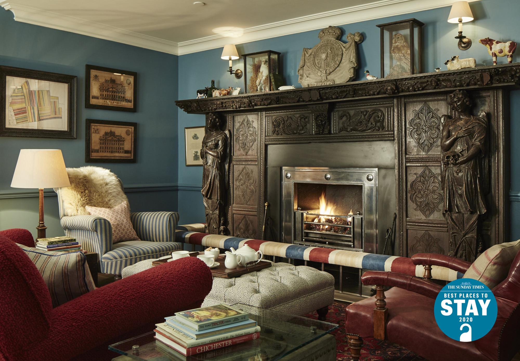 The snug at the Goodwood Hotel 