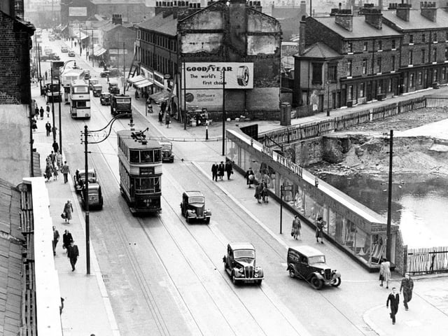 The Moor circa 1950 with the blitz damaged Atkinson's Department Store on the right