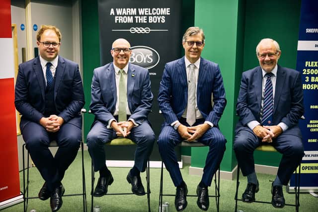 From Left to Right: Luke Minshall (Director of Strategy for Life), Yuri Matischen (Director of Park Community Arena and Chairman of BBraun Sharks), Mark Hitchman (Managing Director of Canon Medical Systems), Richard Caborn (Chair of Sheffield Olympic Legacy Park).