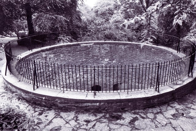 The Bear Pit is the finest surviving example in the UK This is a Grade II listed structure and was built in 1836 to home a black bear in what is now the Botanical Gardens