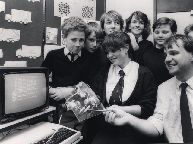 Hall Cross Comp school, Doncaster ,Technology class November 1987