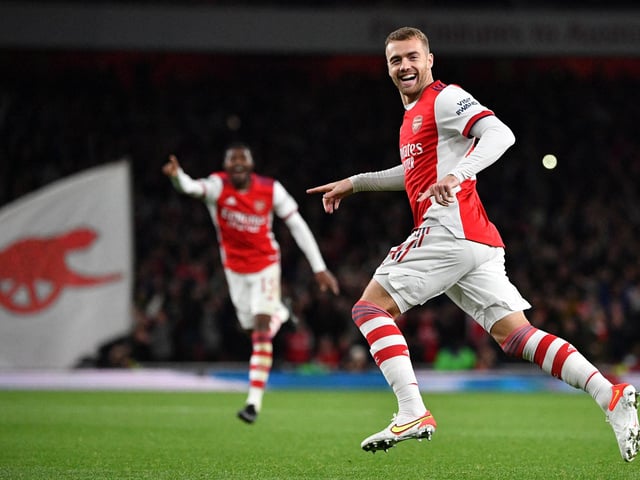 Everton are said to be lining up a £5m move for Arsenal defender Callum Chambers, if they're unable to extend his teammate Ainsley Maitland-Niles' loan spell at Goodison Park. Chambers earned three senior England caps earlier in his career. (90min)