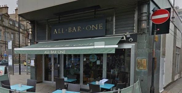 All Bar One is a fun and affordable bar for students in Sheffield.  All Bar One has got you covered for cheap drinks and quality eats. Stop by at happy hour and make the most of their £5 cocktails from 4pm, or get the gang together for a pocket-friendly meal as their main plates start from just £9.50.