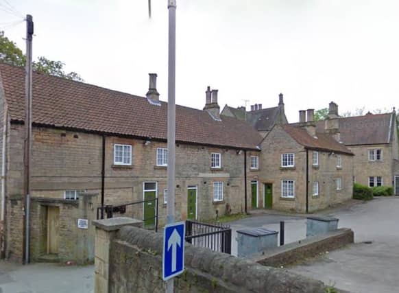 This one bedroom apartment has a communal garden and off-street parking. Marketed by Need 2 View, 01623 377088.