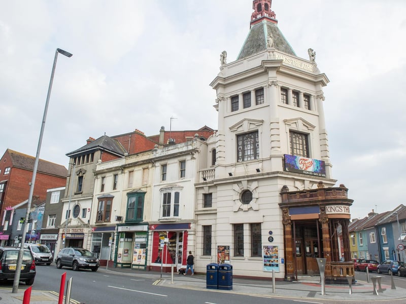 Albert Road, Southsea is full of independent bars and pubs who often have great student deals. It's also home to the famous Kings Theatre if you're partial to a theatre production. Albert Road is also home to many coffee shops, which are great for lunch and a quick study break.