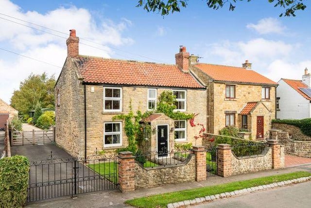 Thornycroft, Rainton, Thirsk, North Yorkshire, YO7. Thornycroft cottage is a double fronted period cottage situated in the heart of the picturesque village of Rainton. Property agent: Buchanan Mitchell. bit.ly/2HfdiYD