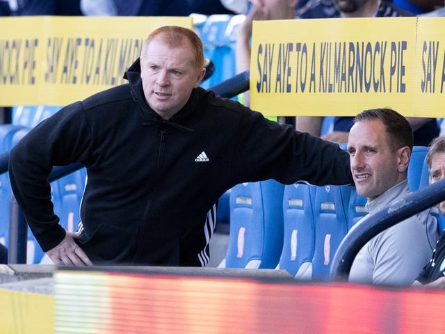 Neil Lennon has hit out at claims from Hibs chief Ron Gordon that clubs should be deducted points for failing to adhere to COVID-19 guidelines. The Celtic boss branded the view “absolute nonsense” and said people in glass houses shouldn’t throw stones. (Various)