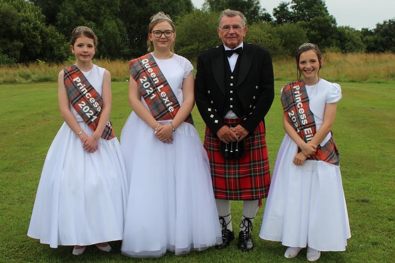 Chieftain Walter Paterson is outnumbered here, with Tartan Queen Lexie Donald and Tartan Princesses Beth Canning (left) and Eilidh Capmbell.