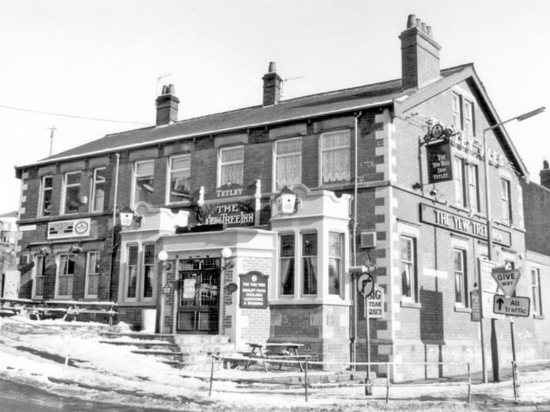 The Yew Tree Public House at the junction of Loxley Road and Dykes Lane, in Hillsborough, Sheffield, in the snow in 1991