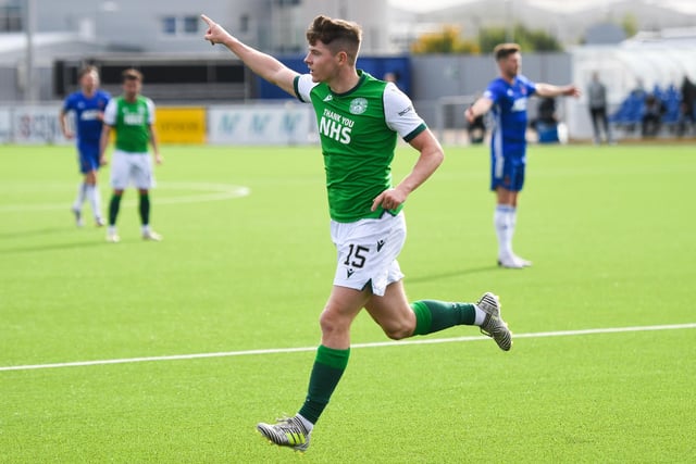 Jack Ross has backed Kevin Nisbet to follow Ryan Porteous and Paul McGinn into the Scotland fold. The striker has been in excellent form for Hibs, netting seven goals since joining from Dunfermline Athletic. It has led to calls for his inclusion in the international set-up. Ross revealed Steve Clarke is aware of his progress. (Evening News)
