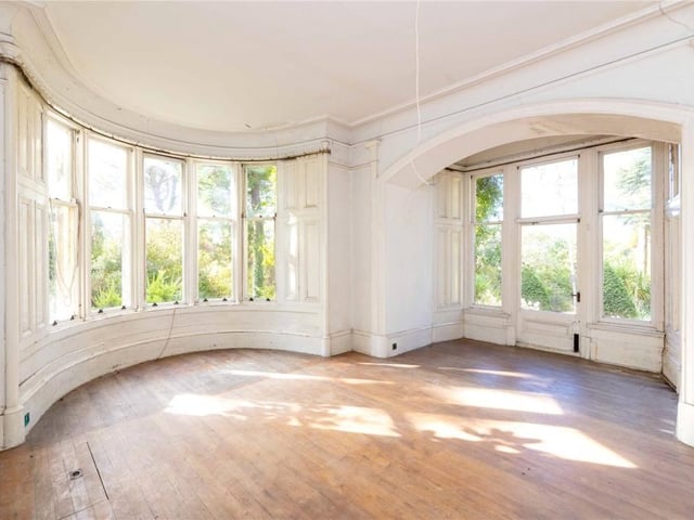 Drawing room.