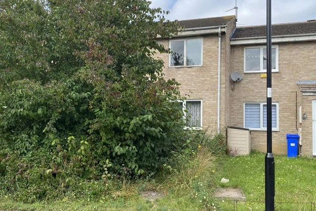 The flat on Middlecliff Rise, Waterthorpe, sold for £25,000 above the guide price. It was bought for £65,000 after having a guide price of £40,000. It was described as in need of complete modernisation.