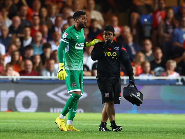 Wes Foderingham of Sheffield United went off with illness at Luton on Friday: David Klein / Sportimage