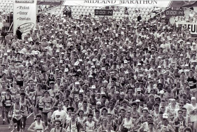 Start of the Sheffield Marathon from Don Valley Stadium - 21 July 1991