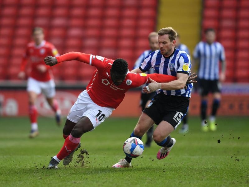 Leeds United, Chelsea, Manchester United, and Everton have been impressed by Barnsley ace Daryl Dike. The Tykes have the option to make his current loan deal from Orlando City for around £17 million. (TEAMtalk)
(Photo by Ross Kinnaird/Getty Images)