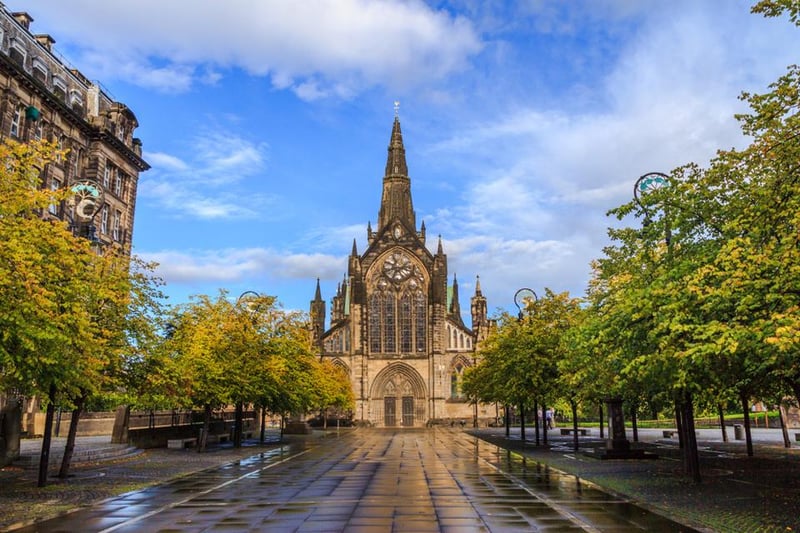 Castle Street is found in one of the oldest parts of Glasgow with Glasgow Cathedral being located on it. The street was opened in 1100 and was the highway to the Bishop’s Palace or Castle. 