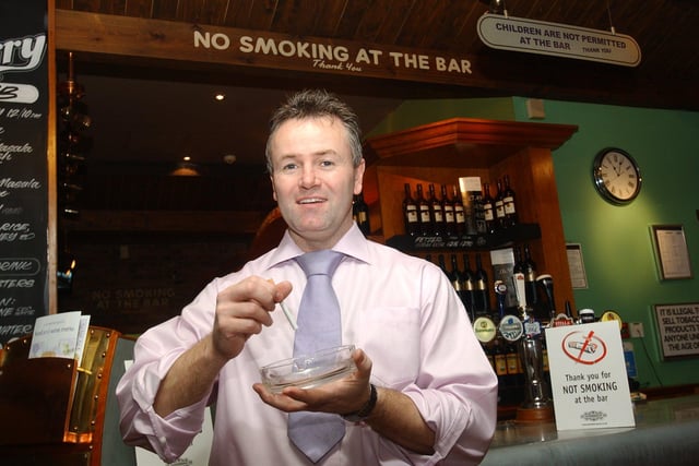 Wetherspoons, Cambridge Street manager Terry Hubbard promoting the no smoking at the bar policy in 2005