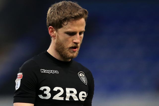 Luton Town boss Nathan Jones has branded on-loan midfielder Eunan O'Kane's passing ability as "quite frightening", and backed the Leeds United man to thrive this season after recovering from a horror injury. (Luton Today)