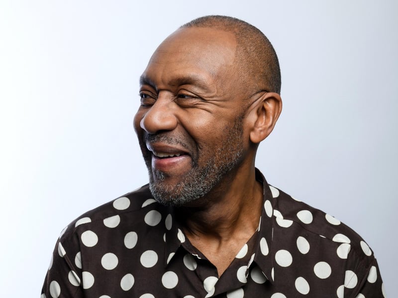 The iconic entertainer reflects on five decades in comedy, acting, television, and British culture in a special headline evening. 😂 Leeds Grand Theatre