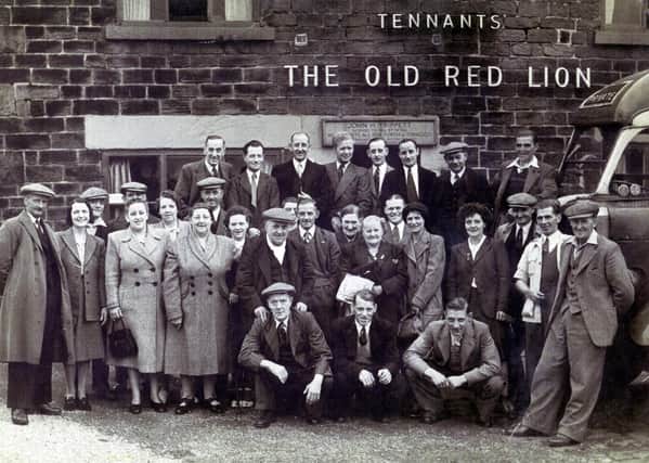 The Old Red Lion trip to Thirsk Races c1950s - among the racegoers are Walt and Frank Platts
