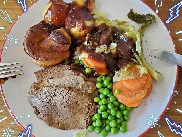 Guy Forshaw, said: "Sunday Lunch from The Olde Castle Pub, Market Place. Very good!"