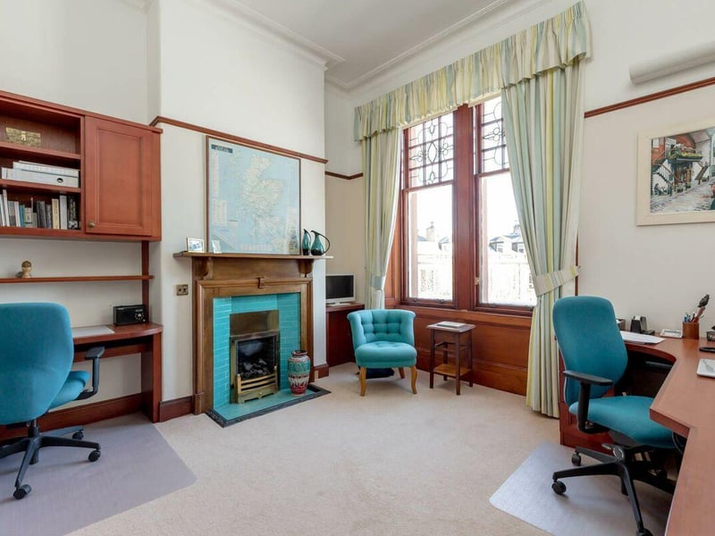 Home office / Bedroom 5.