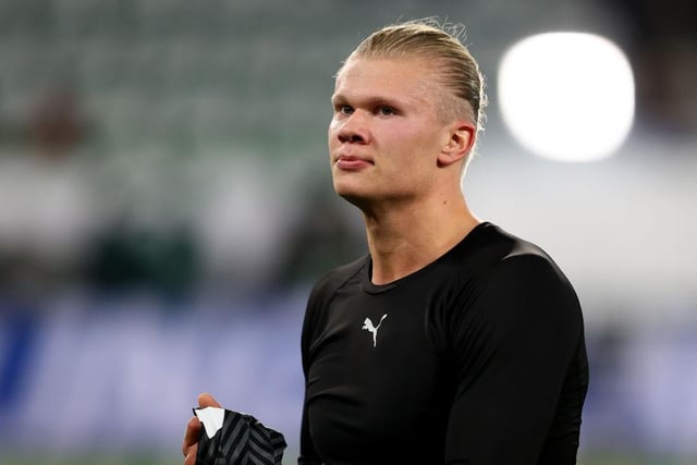 Erling Haaland is "90%" certain to leave Borussia Dortmund with Manchester City "at the front of the queue" to sign him. (Sky)

 (Photo by Martin Rose/Getty Images)
