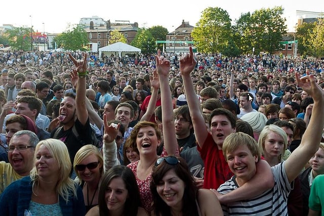Over 70 venues took part in 2011, with four main stages and at least 200 live acts. Headliners included Ash, Olly Murs, Pixie Lott, The Futureheads, and Heaven 17.
