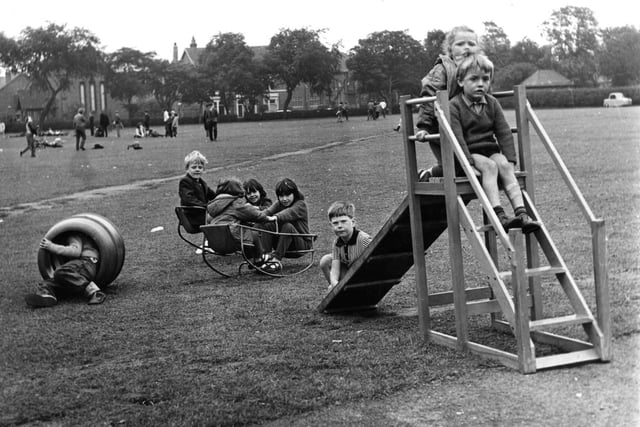 Members of the "Open air youth club" in West Park, Jarrow. Remember this from 1970?