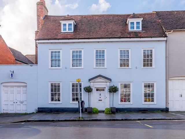 The former Breast Cancer Haven base at 35 The Square, Titchfield, Fareham, PO14 4RT. 
This attractive Grade II listed house is situated in the heart of the sought after village of Titchfield. The property currently has commercial use but subject to obtaining residential use the house can be transformed into a family home. There are many period features throughout such as exposed beams and open fireplaces.