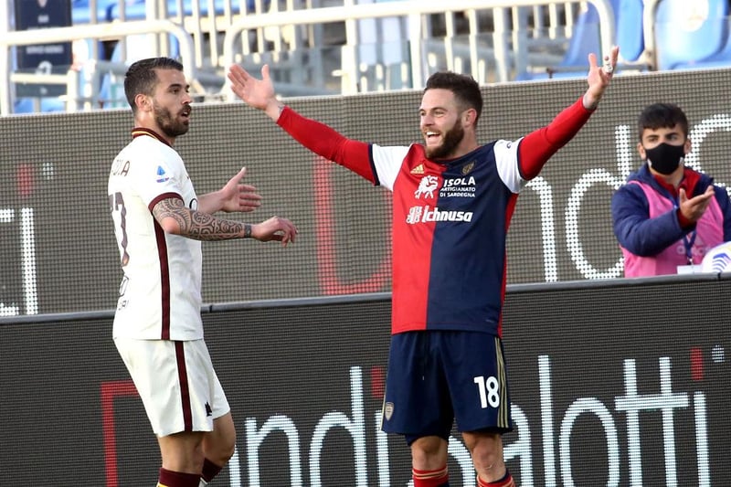 Leeds United are keen on signing Nahitan Nandez from Cagliari this summer. The midfielder has a release clause of around £31.3 million. (CentoTrentuno)  

(Photo by Enrico Locci/Getty Images)