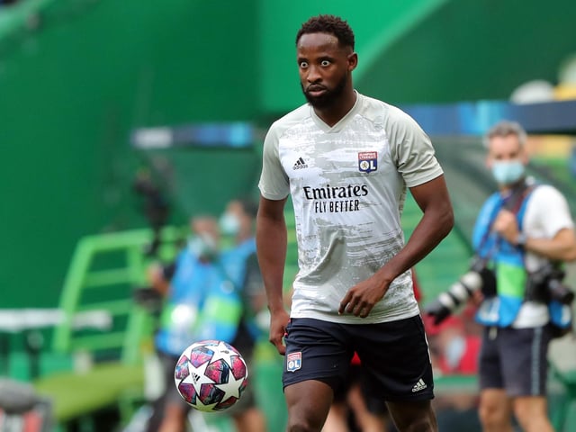 West Ham United are set to make a £30m offer for Lyon forward Moussa Dembele if the Ligue 1 club decide to sell the 24-year-old. (The Sun)