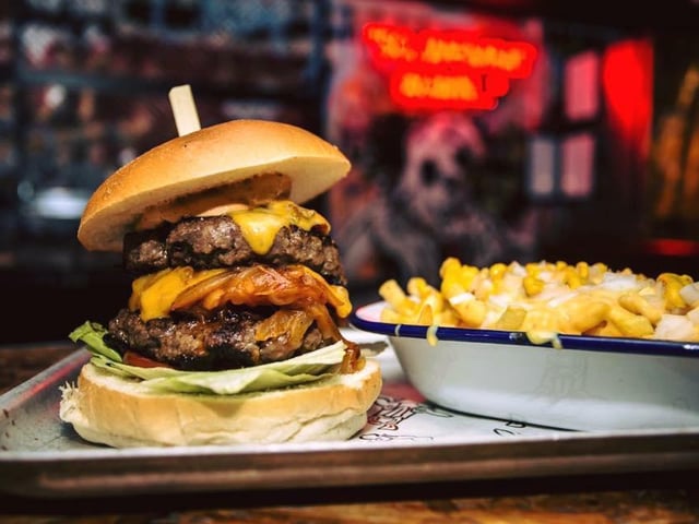 Good burgers and drinks are the order of the day at this Frederick Street bar.
